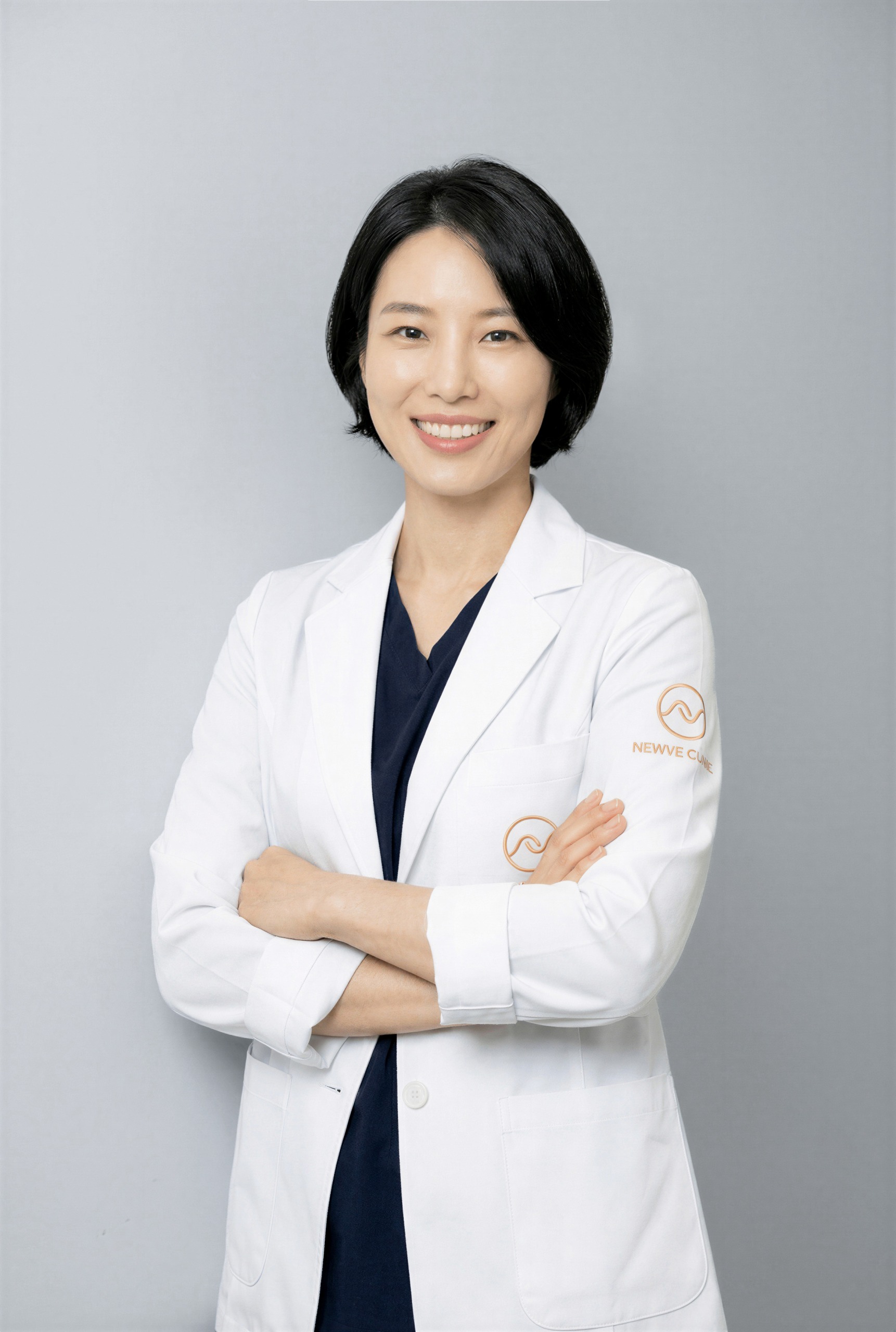 Dr. Hyunhwa Kim, dermatology specialist at Newve Clinic